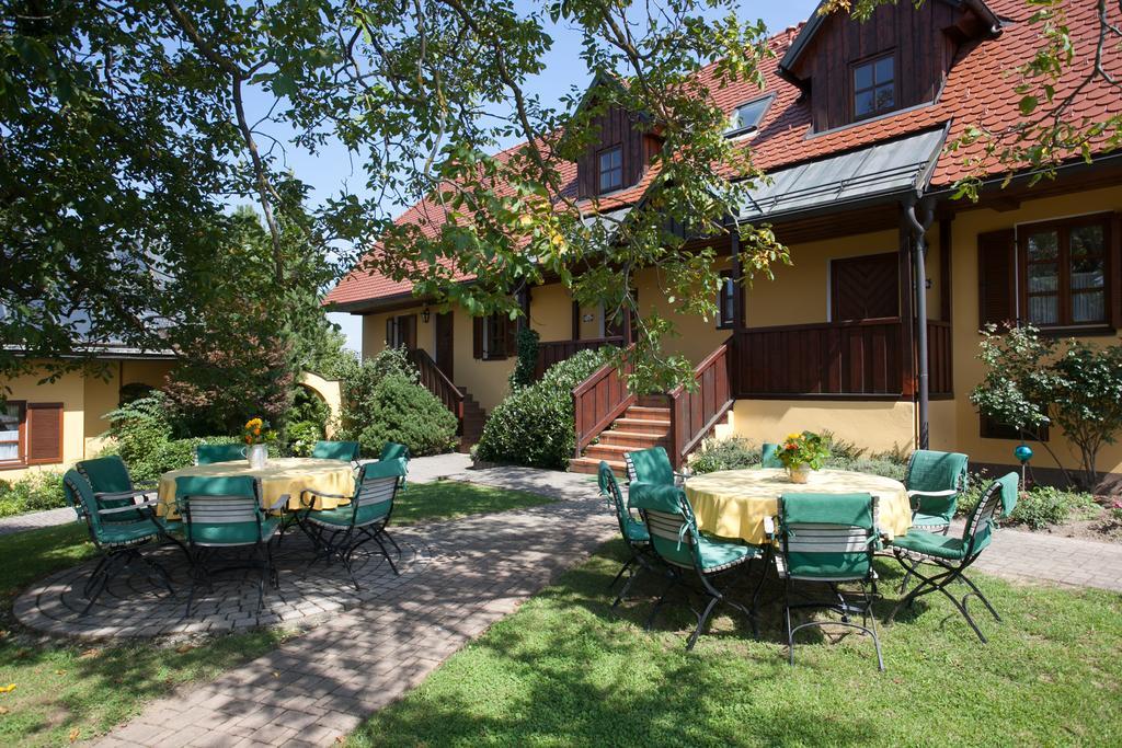 Hotel Weingut Rebenhof Moarhauser Ratsch an der Weinstraße Exteriér fotografie